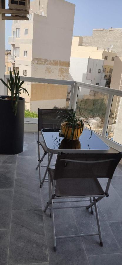 Rebak Place- A Bright & Charming Getaway Marsaskala Esterno foto